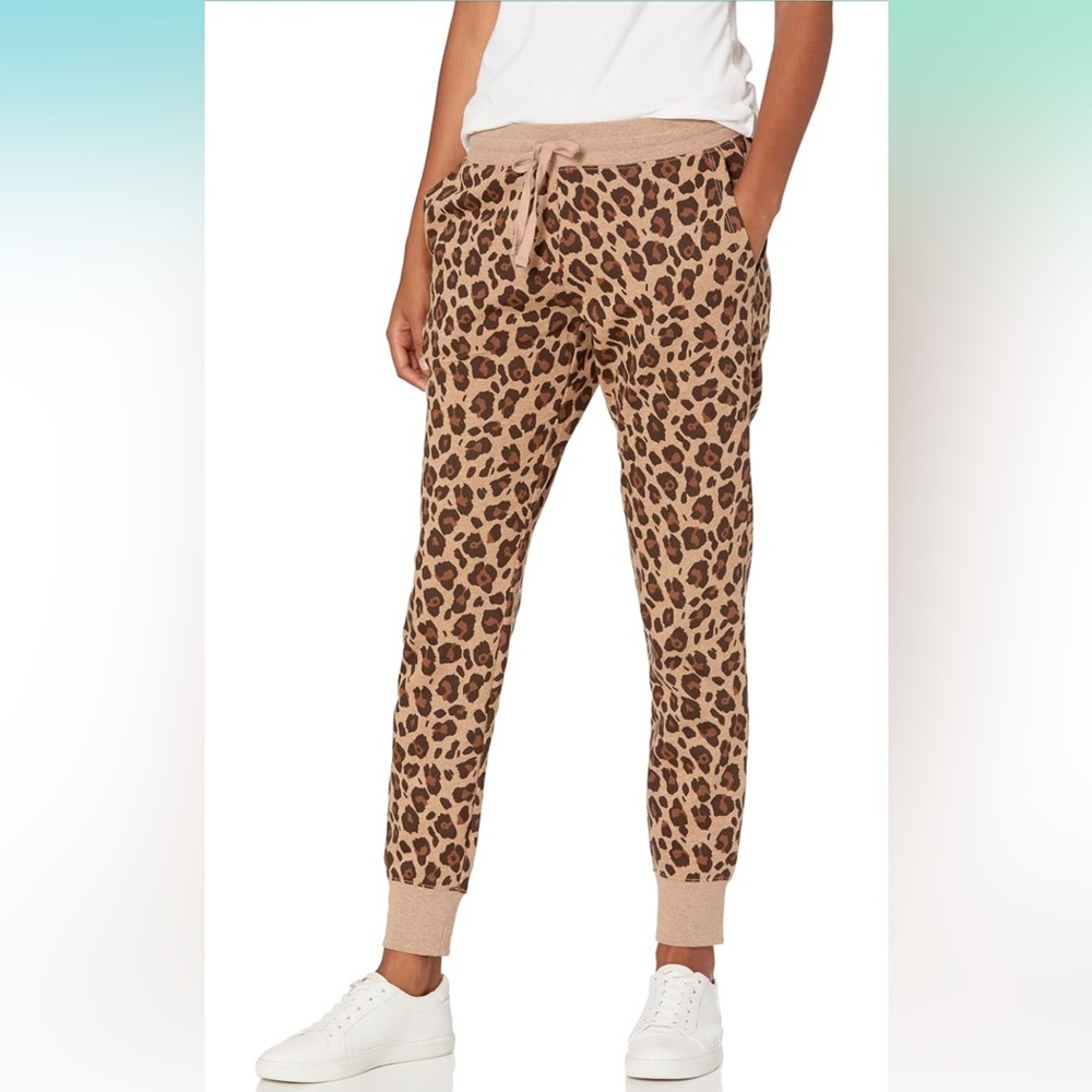 Amazon Essentials Women's Fleece Jogger Sweatpant..leopard print..XS(NWT)